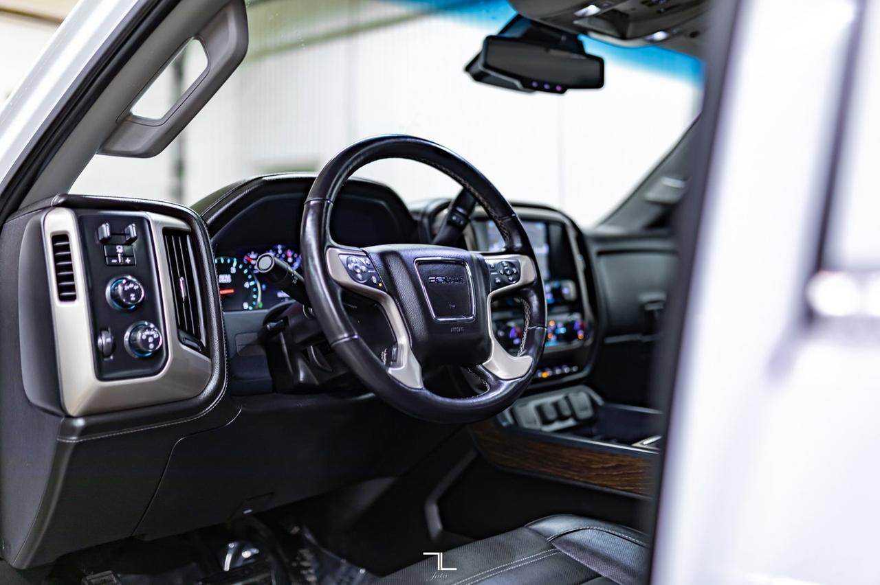 2017 GMC Sierra 3500 4x4 Crew Cab Denali HD Diesel Leather Roof Nav Red Deer AB