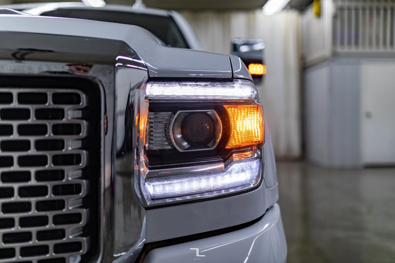 2017 GMC Sierra 3500 4x4 Crew Cab Denali HD Diesel Leather Roof Nav Red Deer AB