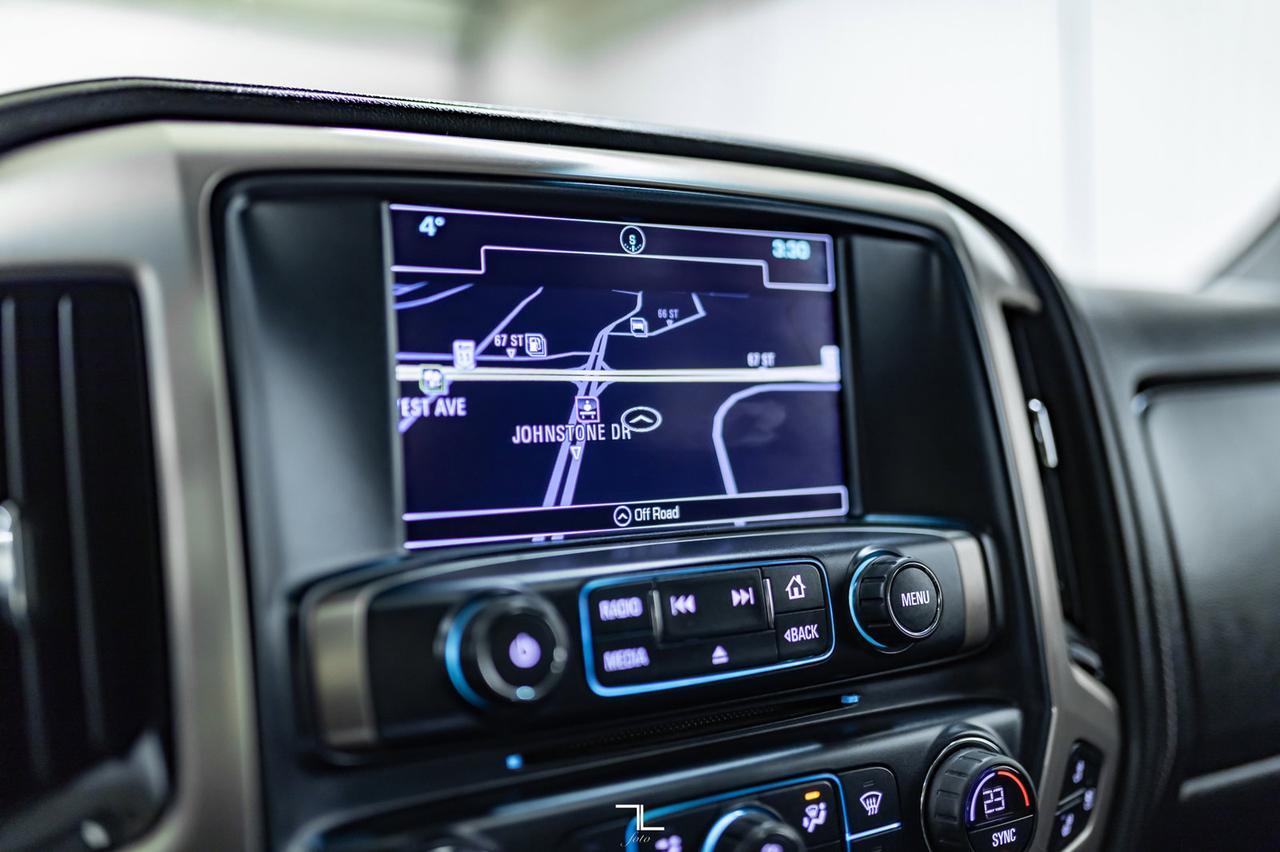 2017 GMC Sierra 3500 4x4 Crew Cab Denali HD Diesel Leather Roof Nav Red Deer AB