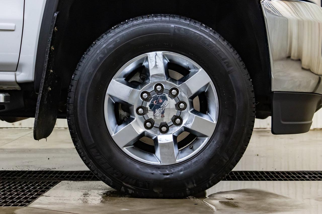 2017 GMC Sierra 3500HD 4x4 Crew Cab SLE Longbox BCam Red Deer AB