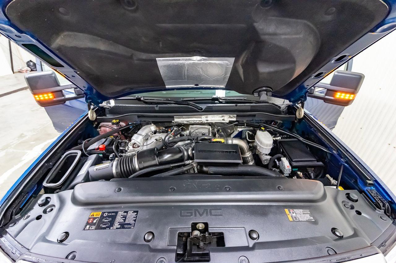 2017 GMC Sierra 3500HD 4x4 Crew Cab SLE Z71 Diesel BCam Red Deer AB