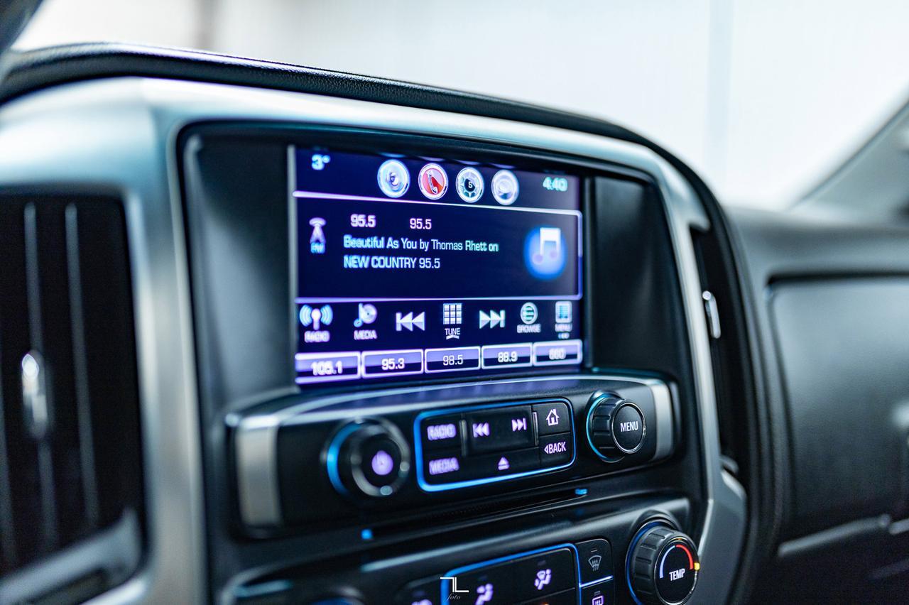 2017 GMC Sierra 3500HD 4x4 Reg Cab SLE Dually Deck Cabinets Red Deer AB