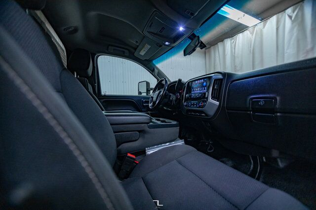 2017 GMC Sierra 3500HD 4x4 Reg Cab SLE Dually Deck Cabinets Red Deer AB