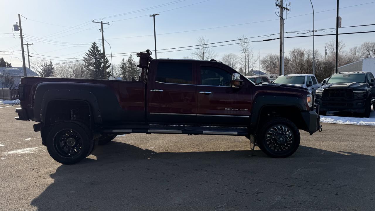2017 GMC Sierra 3500HD Denali Redwater AB