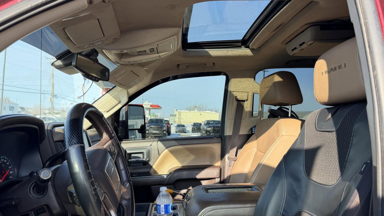 2017 GMC Sierra 3500HD Denali Redwater AB