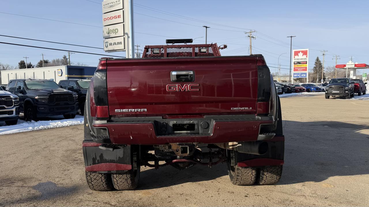 2017 GMC Sierra 3500HD Denali Redwater AB