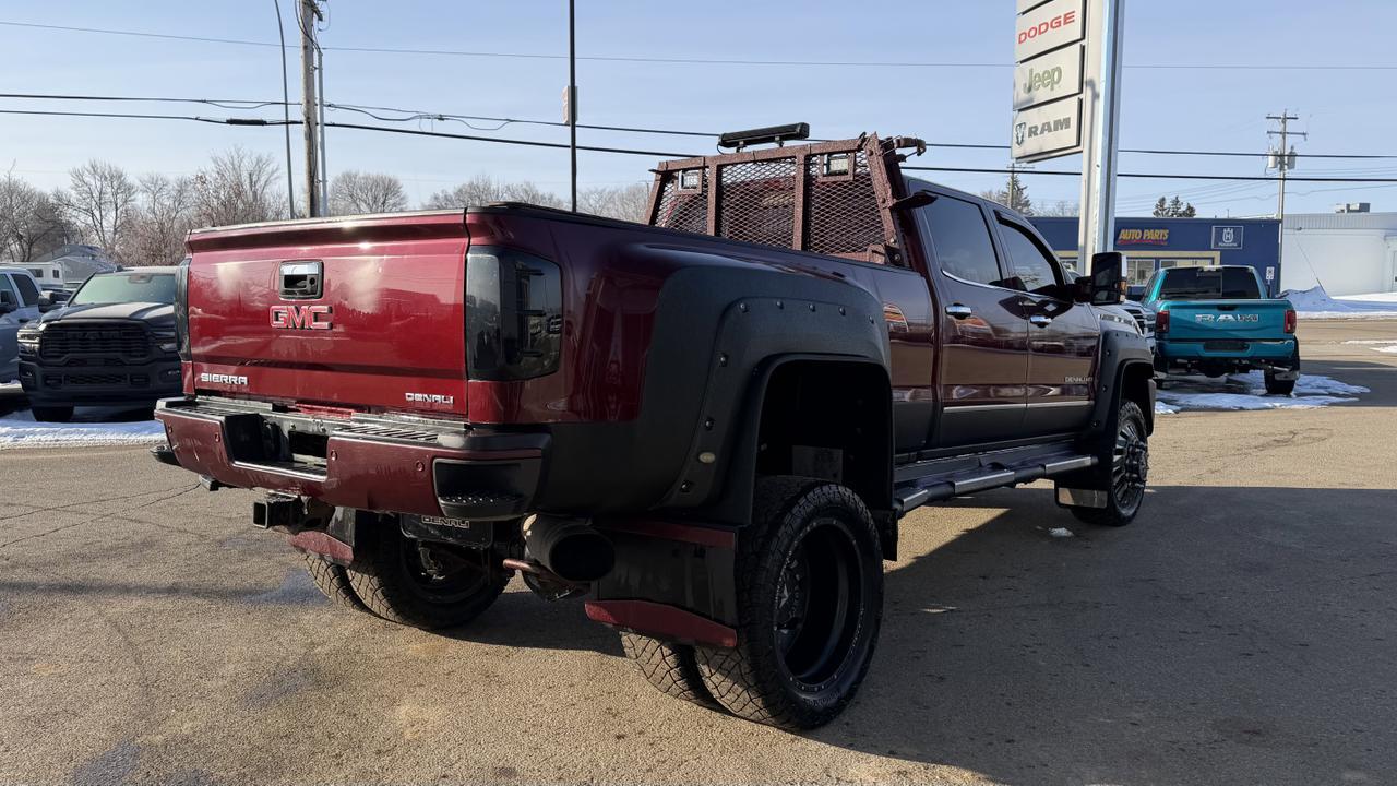 2017 GMC Sierra 3500HD Denali Redwater AB