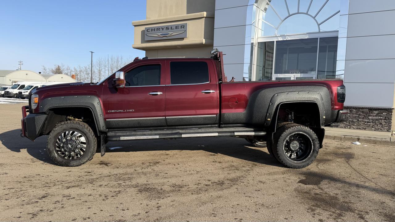 2017 GMC Sierra 3500HD Denali Redwater AB