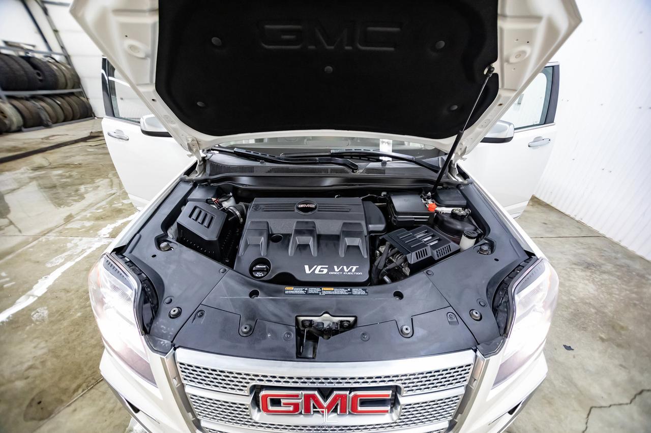 2017 GMC Terrain AWD Denali Leather Roof Nav BCam Red Deer AB