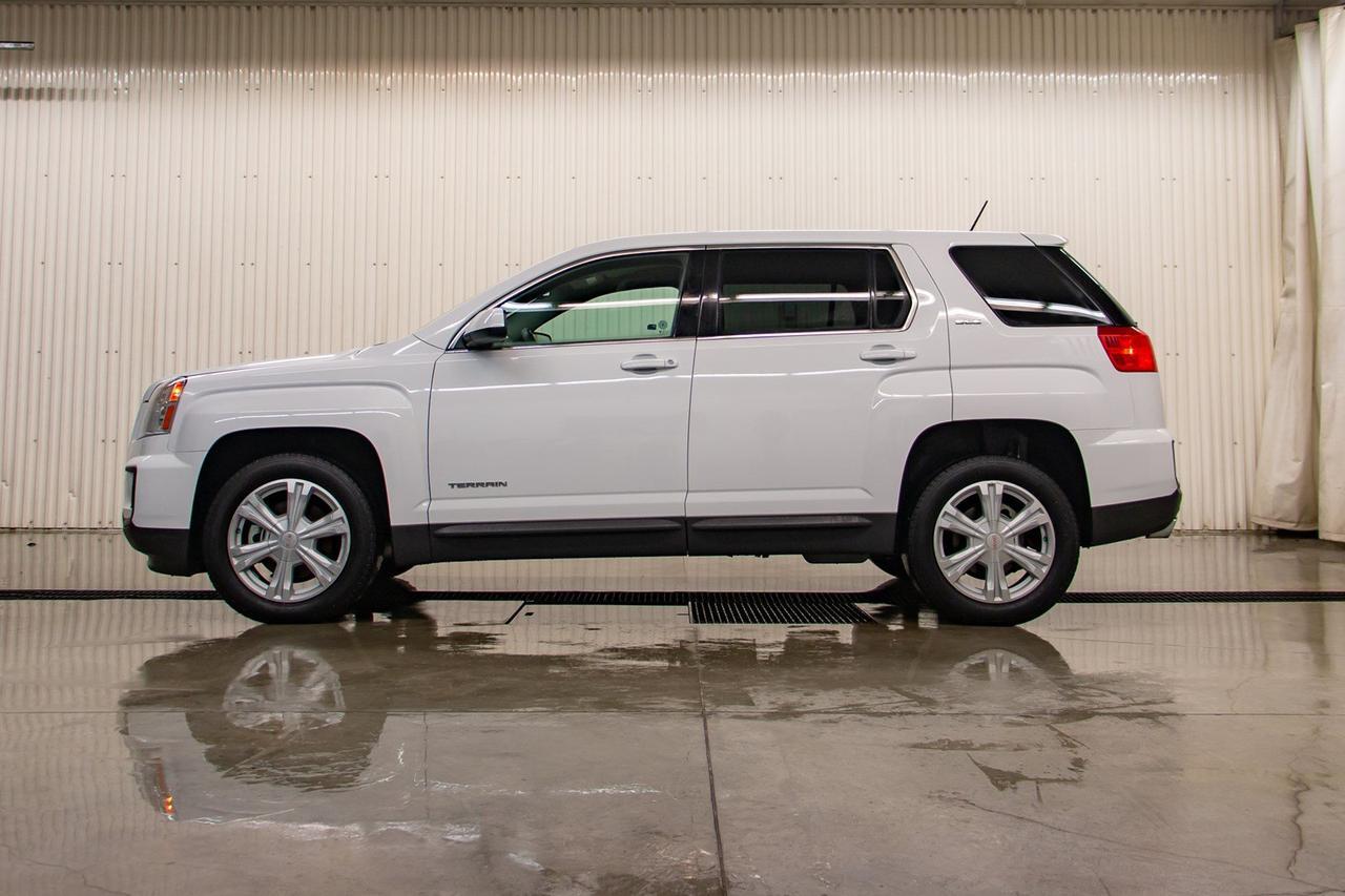 2017 GMC Terrain AWD SLE BCam Red Deer AB