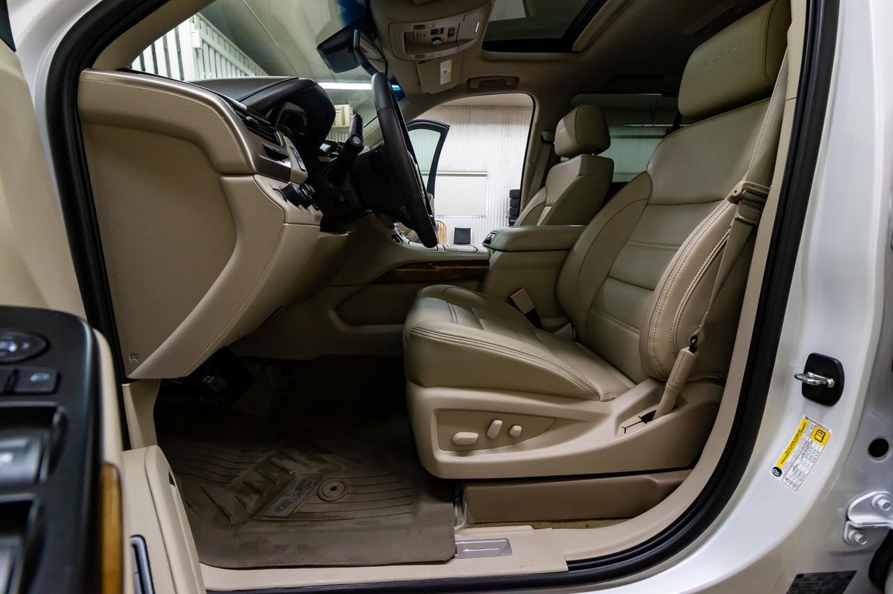 2017 GMC Yukon AWD Denali 3rd Row Leather Roof Nav Red Deer AB