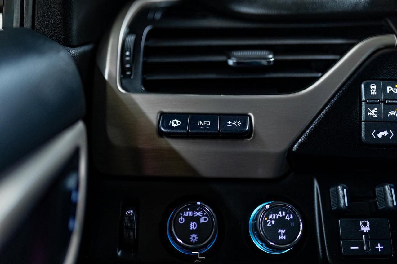 2017 GMC Yukon AWD Denali Leather Roof Nav BCam Red Deer AB