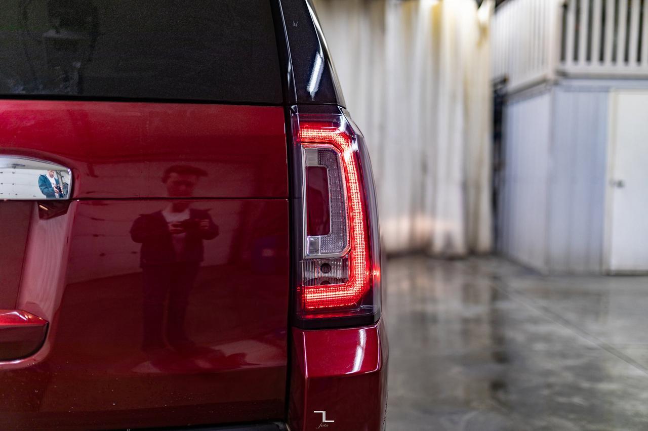 2017 GMC Yukon AWD Denali Leather Roof Nav BCam Red Deer AB