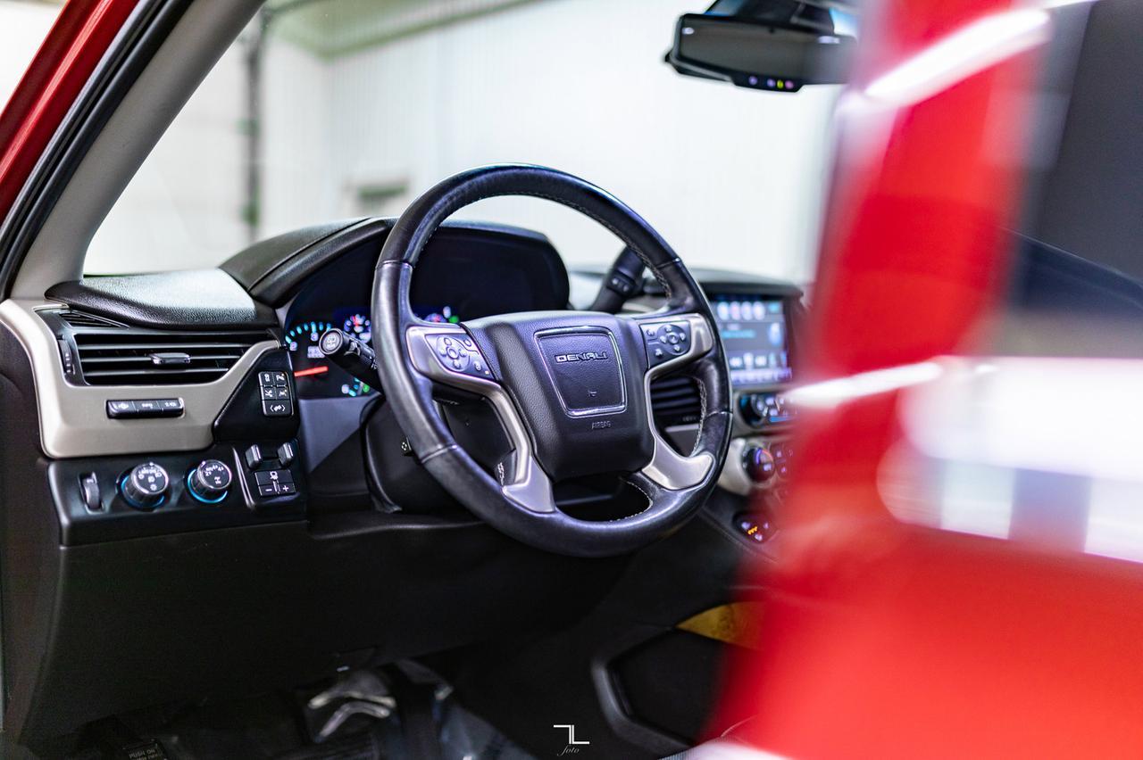 2017 GMC Yukon AWD Denali Leather Roof Nav BCam Red Deer AB