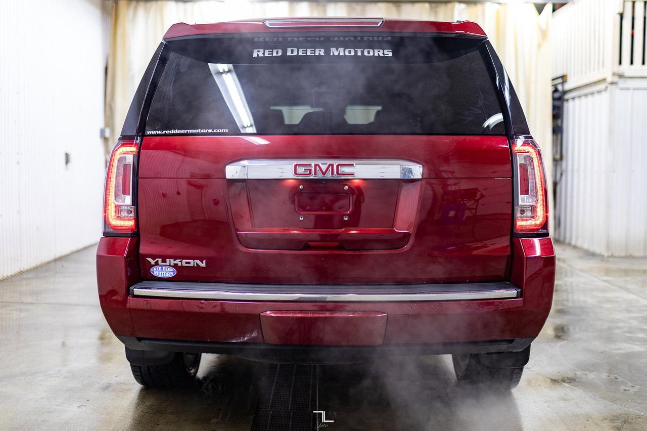 2017 GMC Yukon AWD Denali Leather Roof Nav BCam Red Deer AB