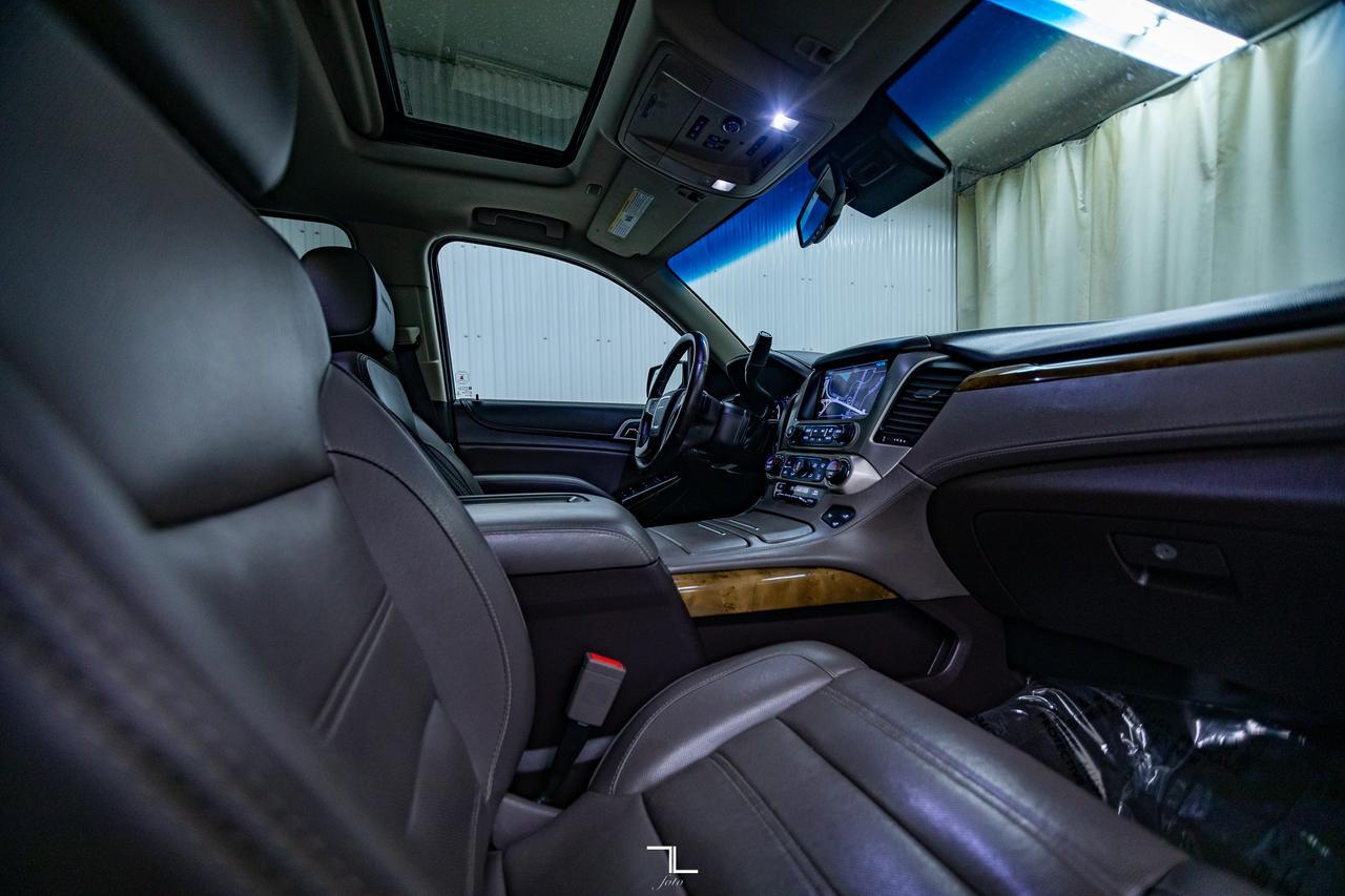 2017 GMC Yukon AWD Denali Leather Roof Nav BCam Red Deer AB