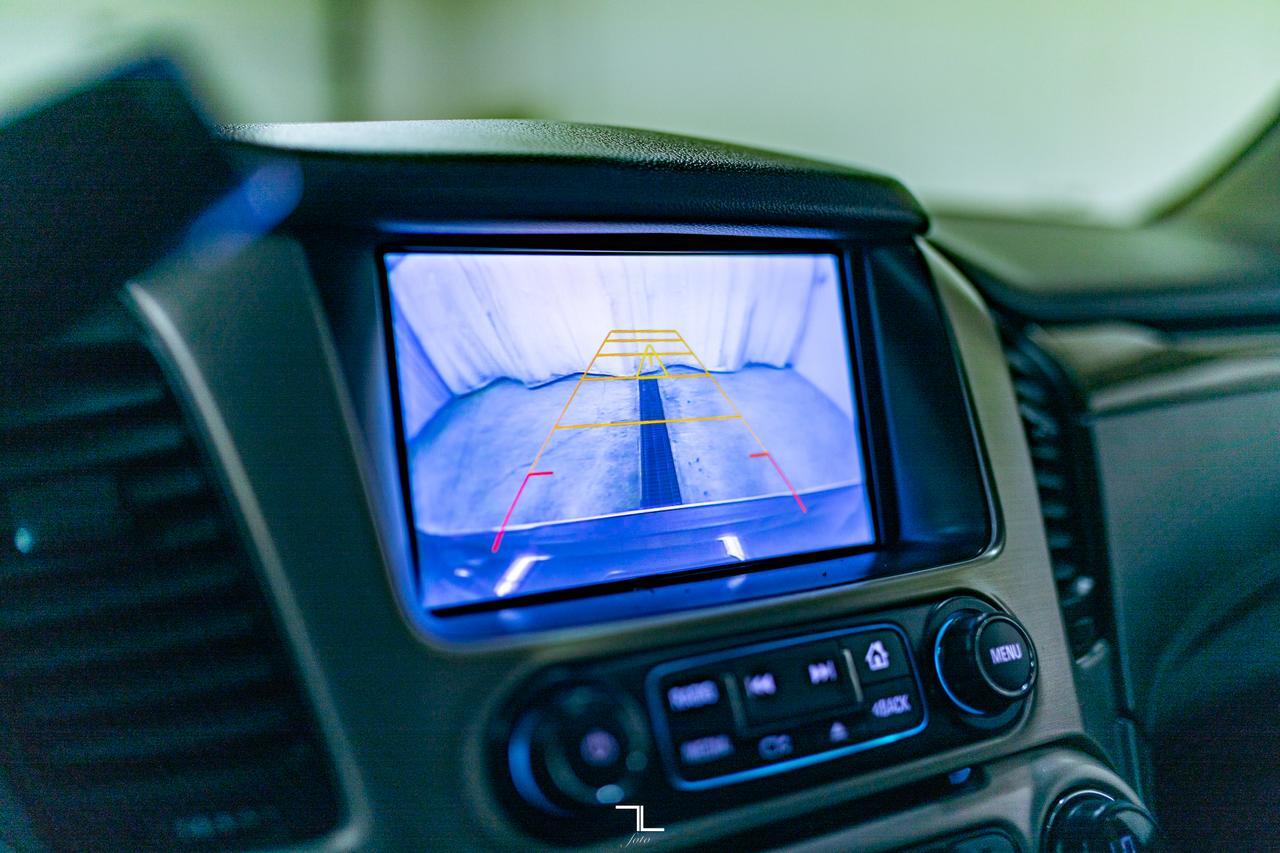 2017 GMC Yukon AWD Denali Leather Roof Nav BCam Red Deer AB