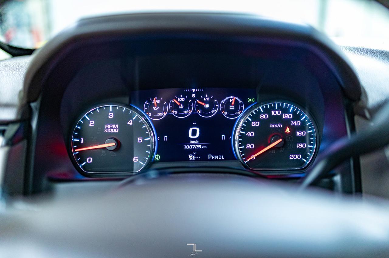 2017 GMC Yukon AWD Denali Leather Roof Nav BCam Red Deer AB