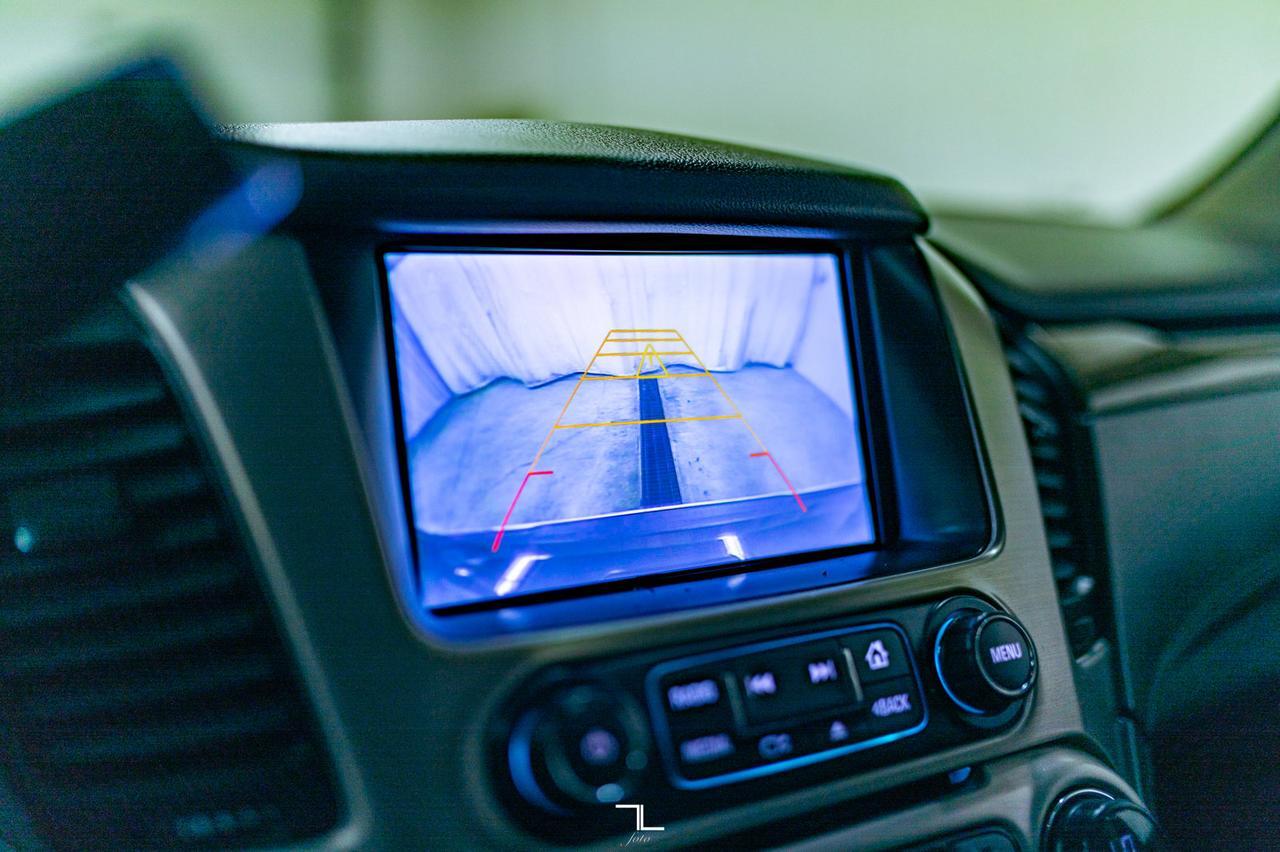 2017 GMC Yukon AWD Denali Leather Roof Nav BCam Red Deer AB