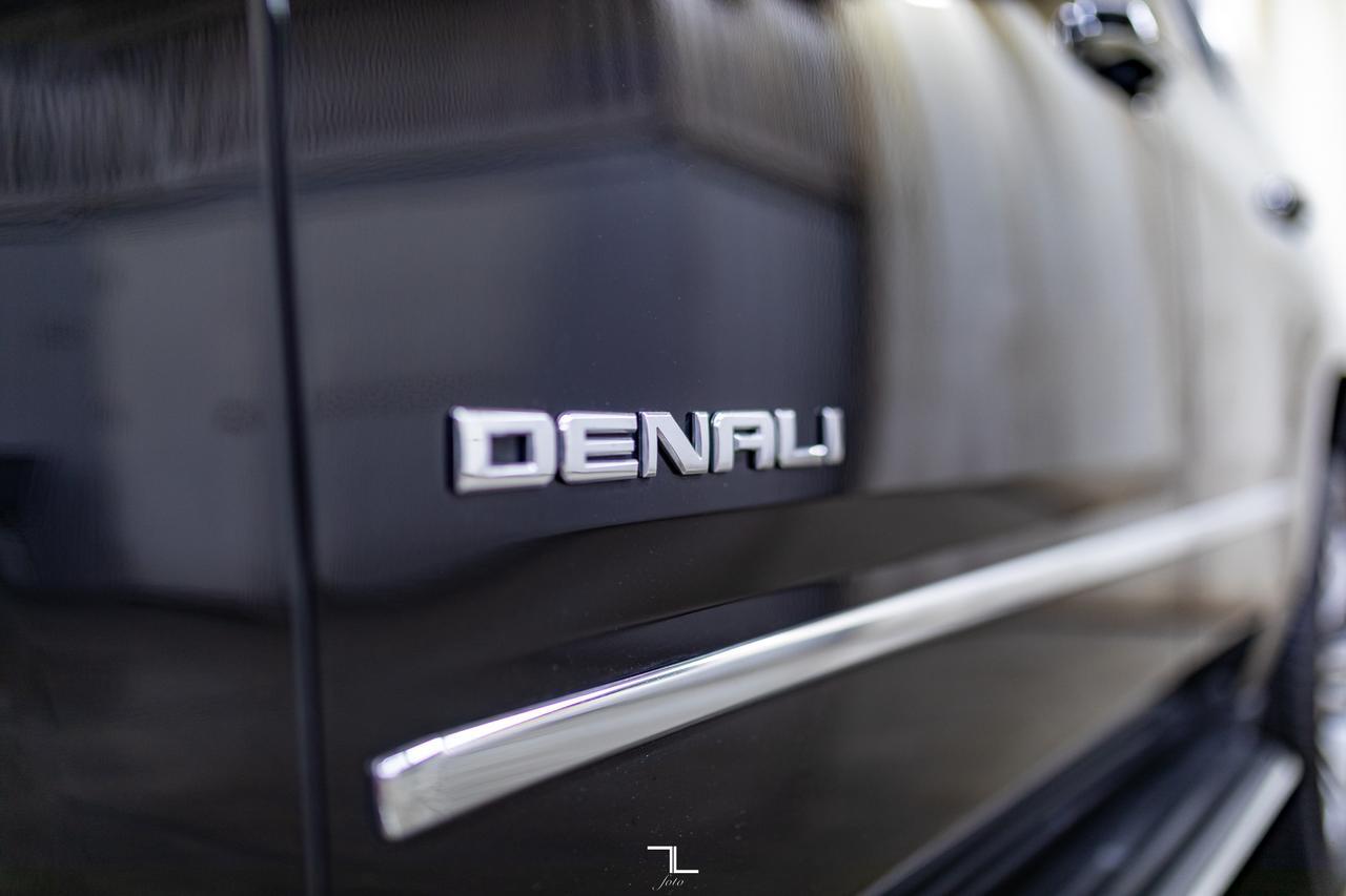 2017 GMC Yukon AWD Denali Leather Roof Nav BCam Red Deer AB