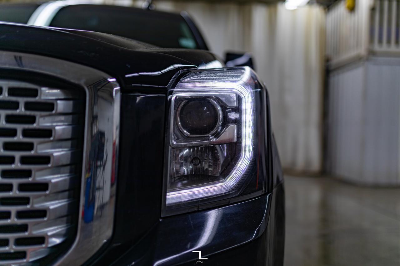 2017 GMC Yukon AWD Denali Leather Roof Nav BCam Red Deer AB