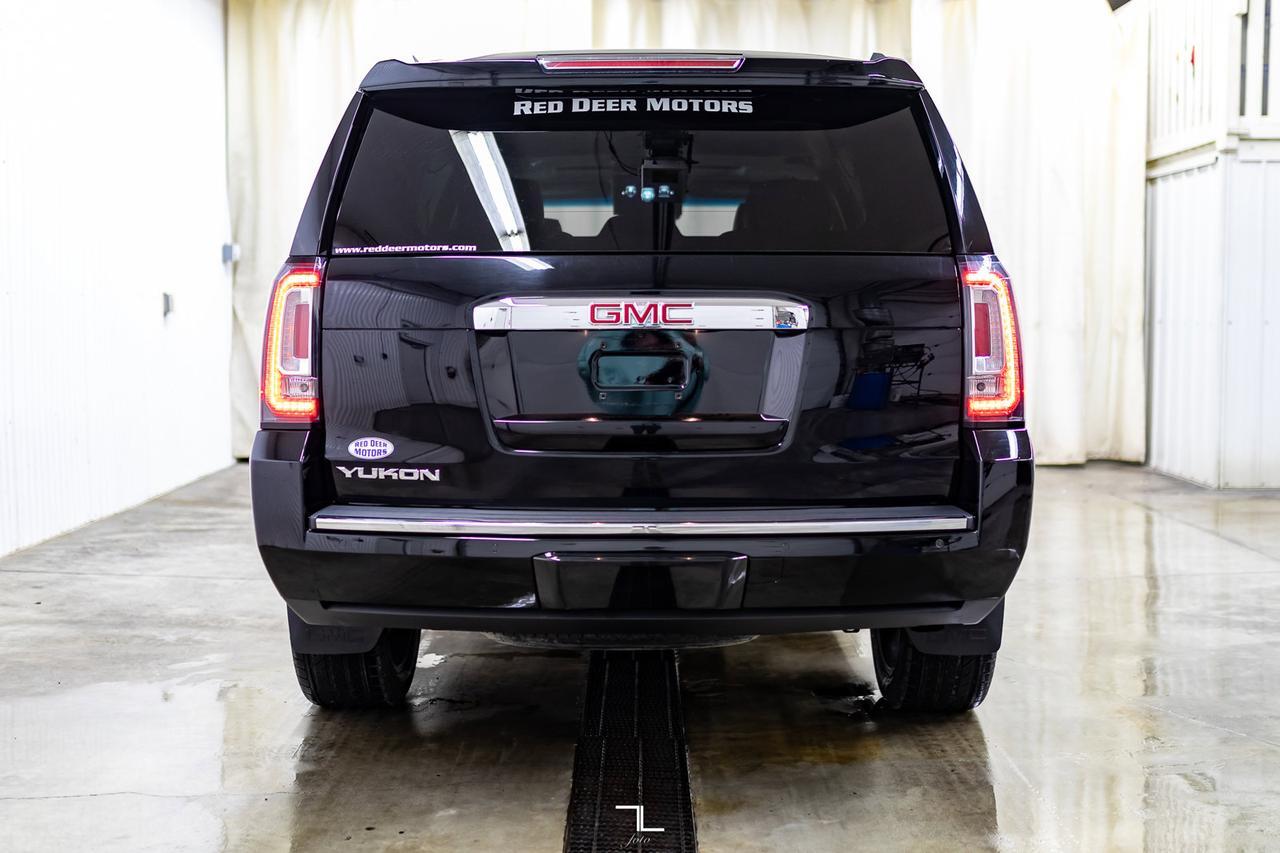 2017 GMC Yukon AWD Denali Leather Roof Nav BCam Red Deer AB