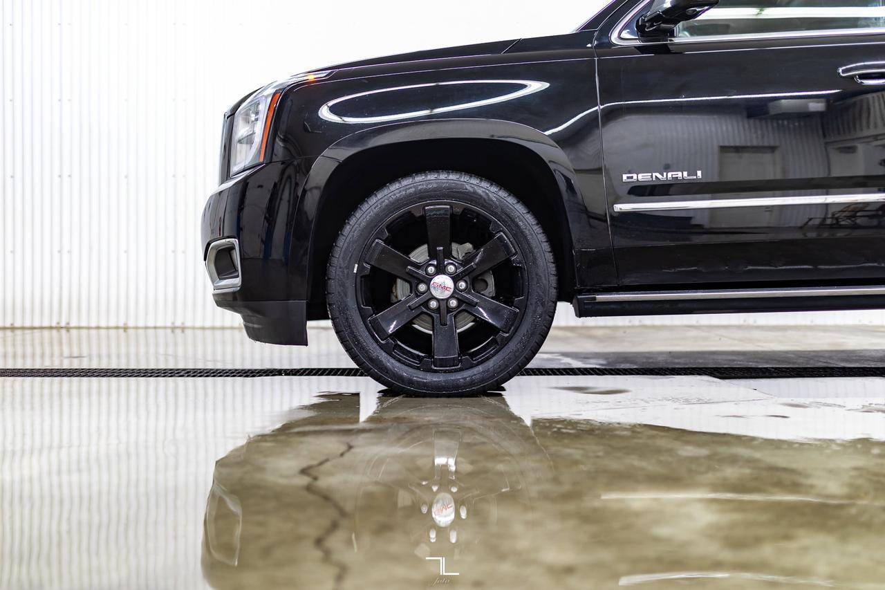 2017 GMC Yukon AWD Denali Leather Roof Nav BCam Red Deer AB