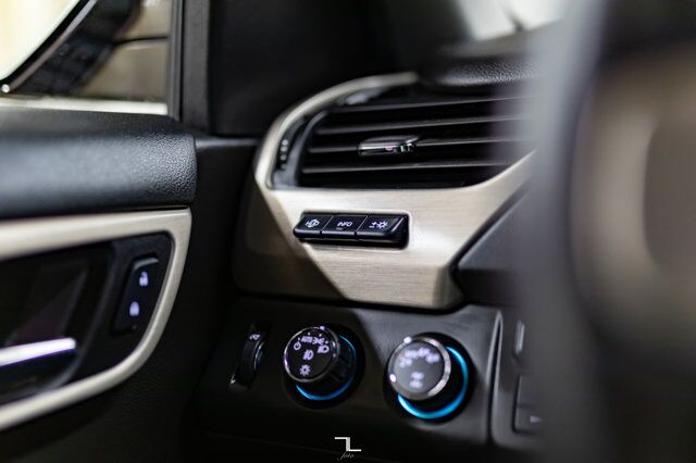 2017 GMC Yukon AWD Denali Leather Roof Nav BCam Red Deer AB