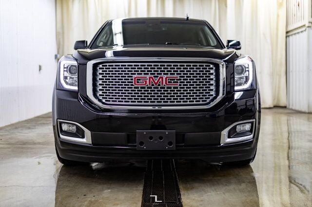 2017 GMC Yukon AWD Denali Leather Roof Nav BCam Red Deer AB
