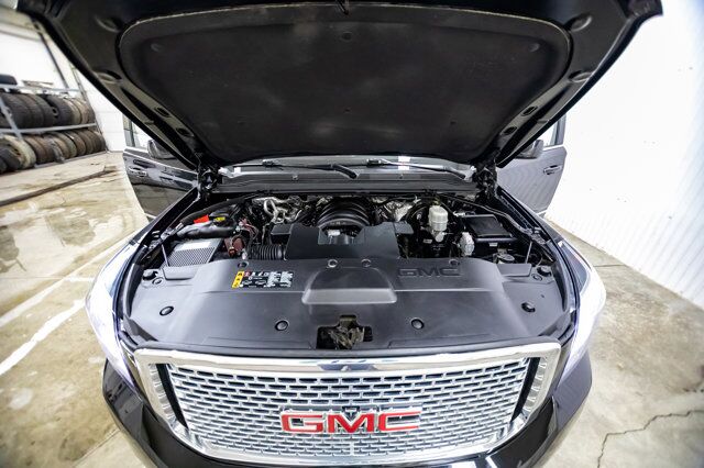 2017 GMC Yukon AWD Denali Leather Roof Nav BCam Red Deer AB