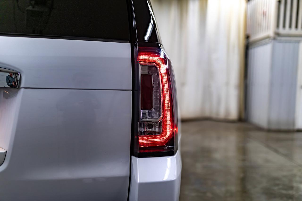 2017 GMC Yukon AWD Denali Leather Roof Nav BCam TV Red Deer AB
