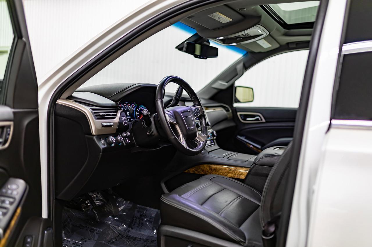 2017 GMC Yukon AWD Denali Leather Roof Nav BCam TV Red Deer AB