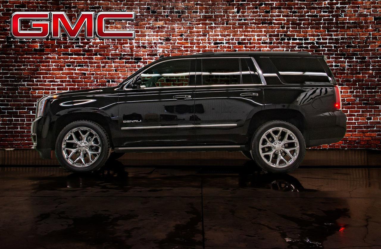 2017 GMC Yukon AWD Denali Leather Roof Nav DVD