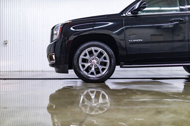 2017 GMC Yukon AWD SEL BCam Red Deer AB