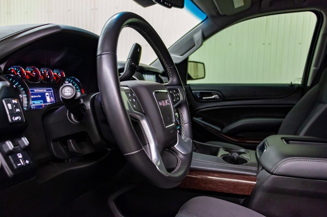 2017 GMC Yukon AWD SLE 3rd Row BCam Red Deer AB