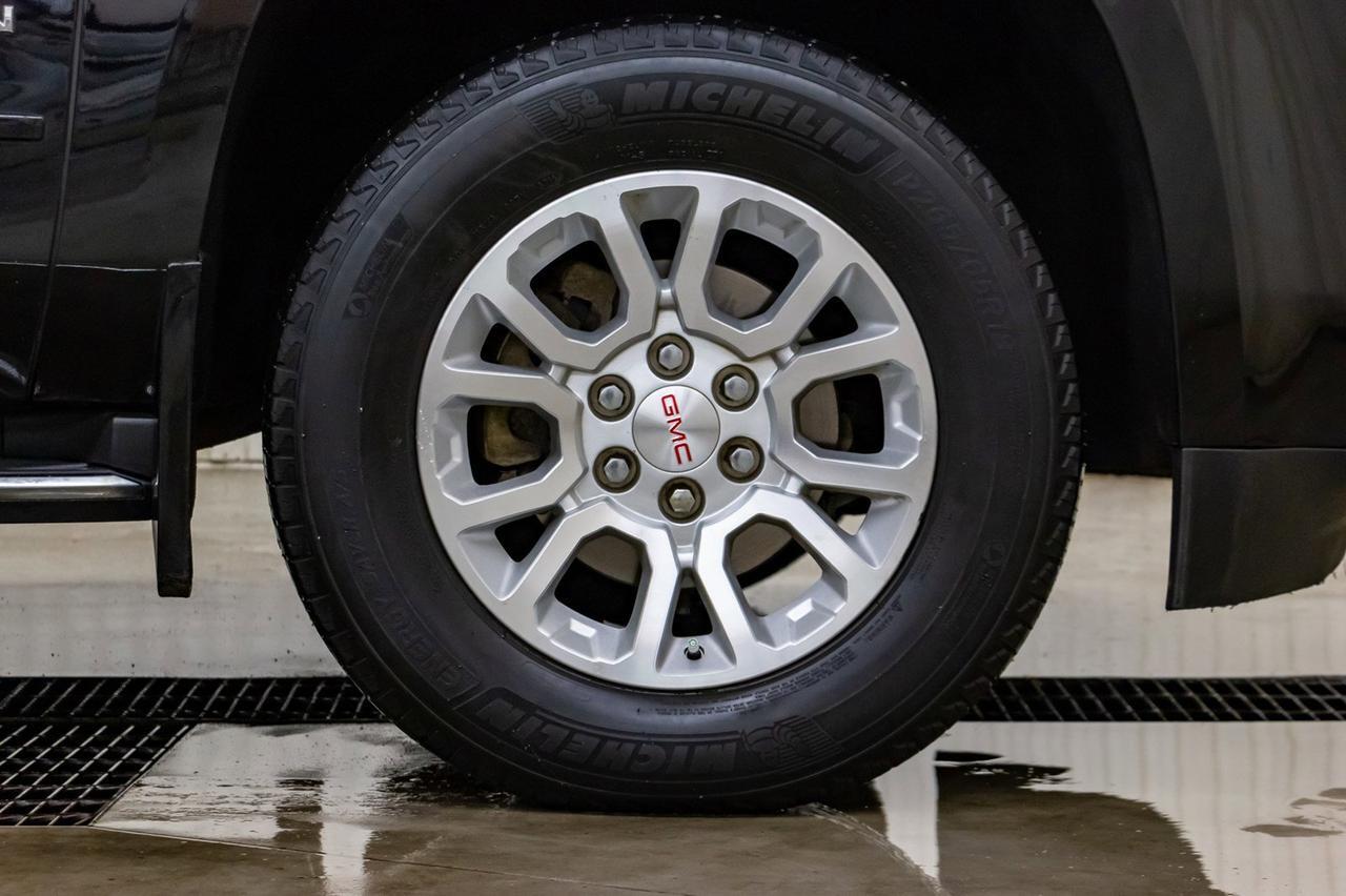 2017 GMC Yukon AWD SLE 3rd Row BCam Red Deer AB