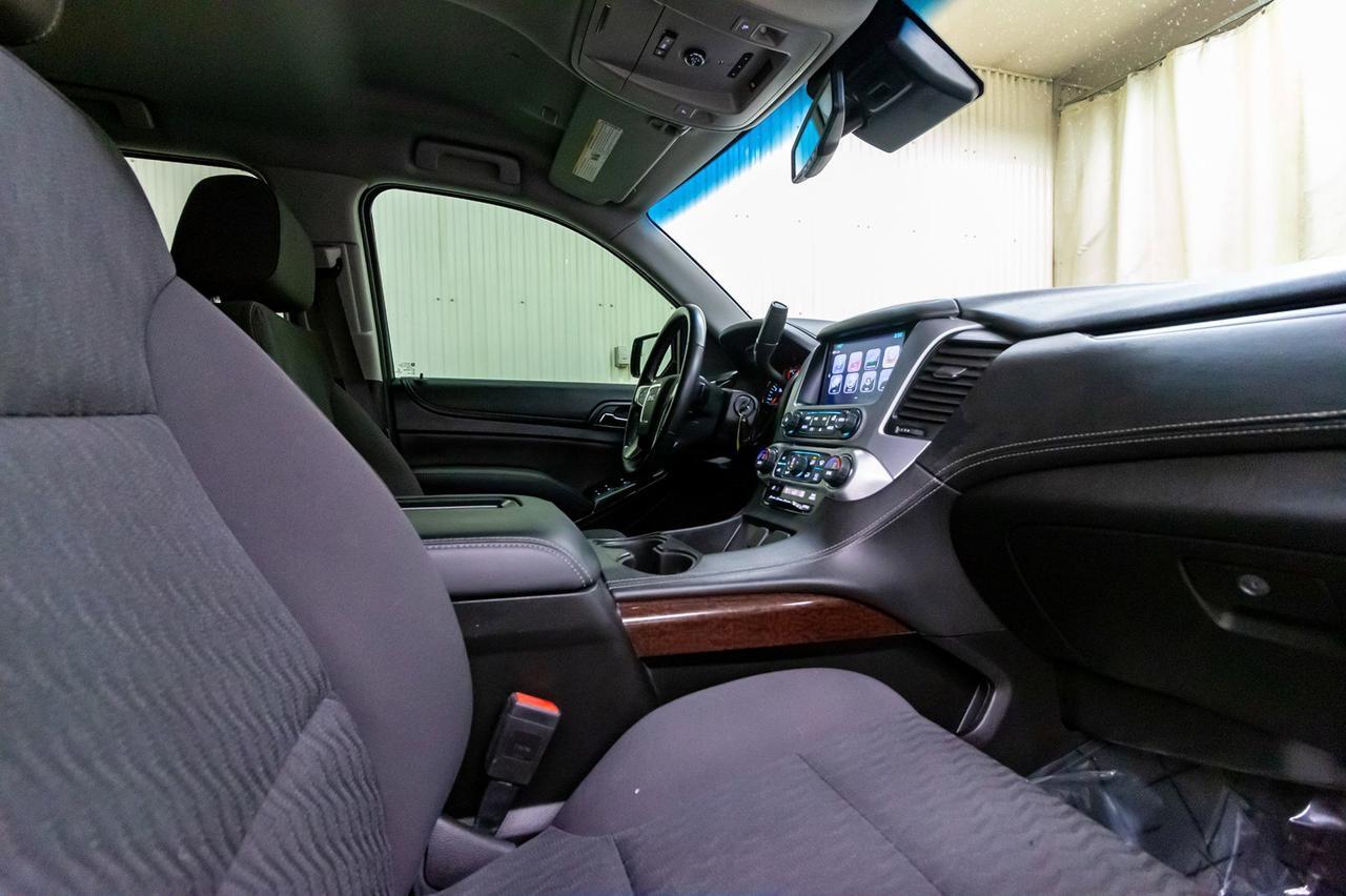 2017 GMC Yukon AWD SLE 3rd Row BCam Red Deer AB