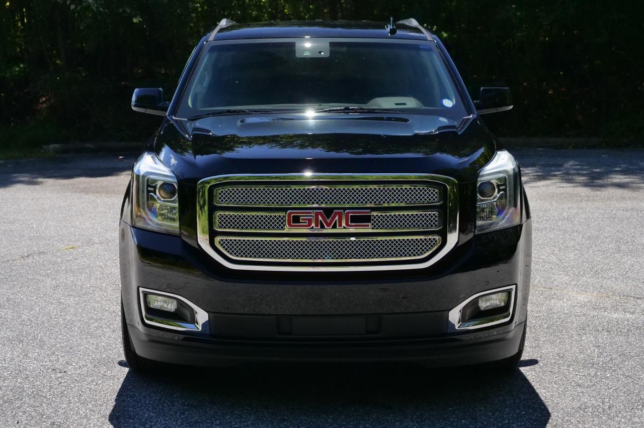 2017 GMC Yukon SLT / 5.3L V8 / Azara Wheels / Vented Seats / Third Row! Lincolnton NC