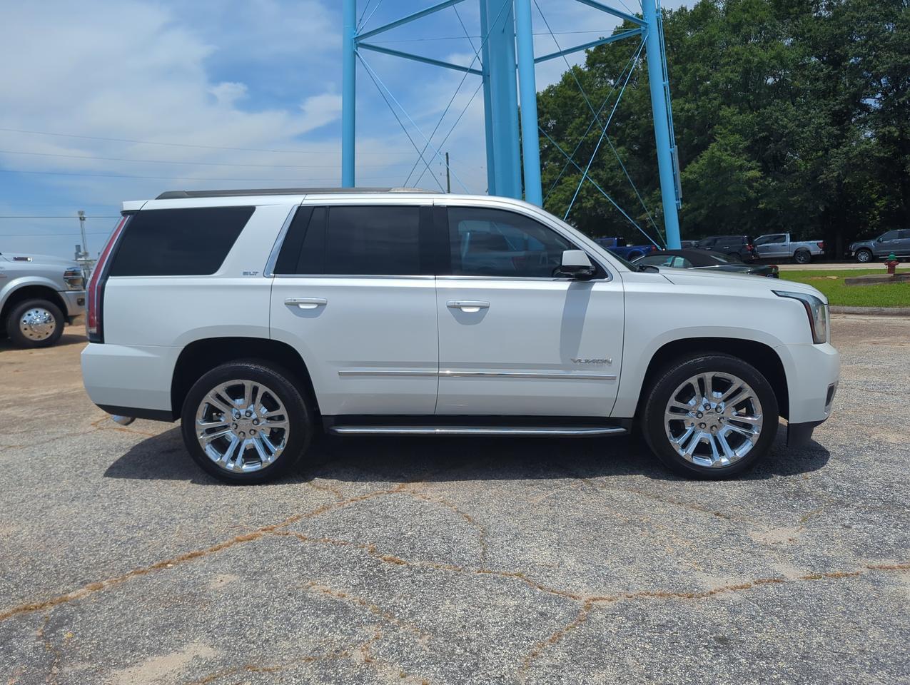 2017 GMC Yukon SLT