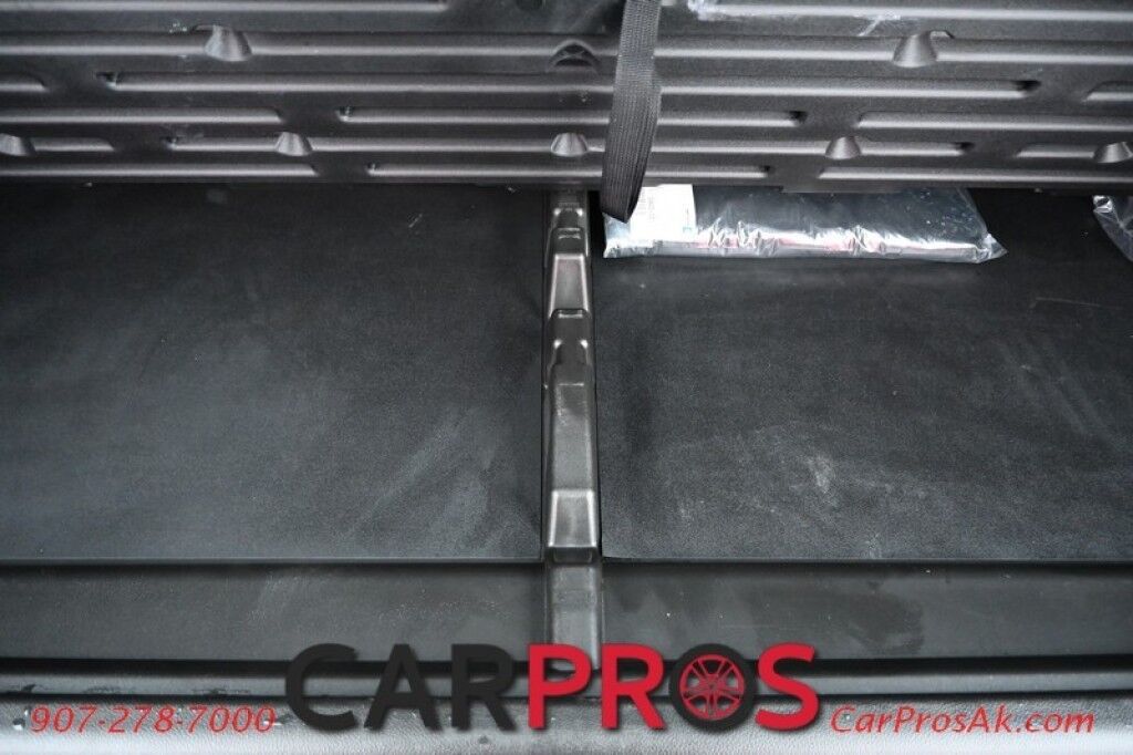 2017 GMC Yukon XL Denali - 6.2L V8 - 4X4 - Heated & Cooled Front Leather Seats - Push To Start - Auto Start - HUD - NAV - Backup Camera - Sunroof - 3rd Row - Seats 7 - Rear Entertainment System - Bose Speakers - Roof Rack - Running Boards - Tow Pkg - 1 Owner Anchorage AK