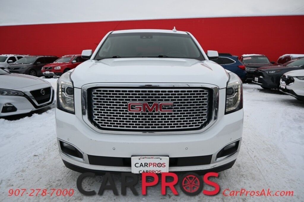 2017 GMC Yukon XL Denali - 6.2L V8 - 4X4 - Heated & Cooled Front Leather Seats - Push To Start - Auto Start - HUD - NAV - Backup Camera - Sunroof - 3rd Row - Seats 7 - Rear Entertainment System - Bose Speakers - Roof Rack - Running Boards - Tow Pkg - 1 Owner