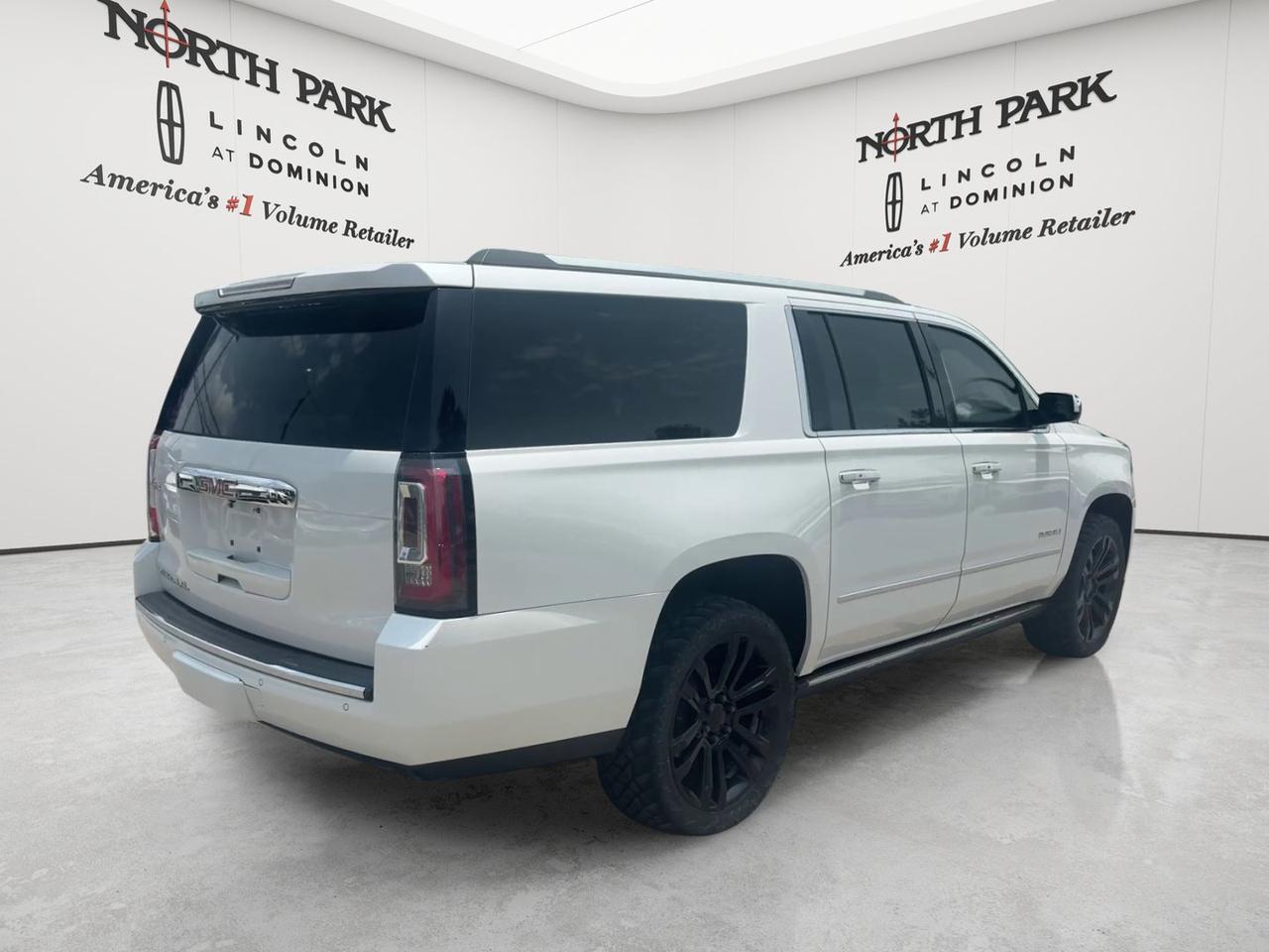 2017 GMC Yukon XL Denali