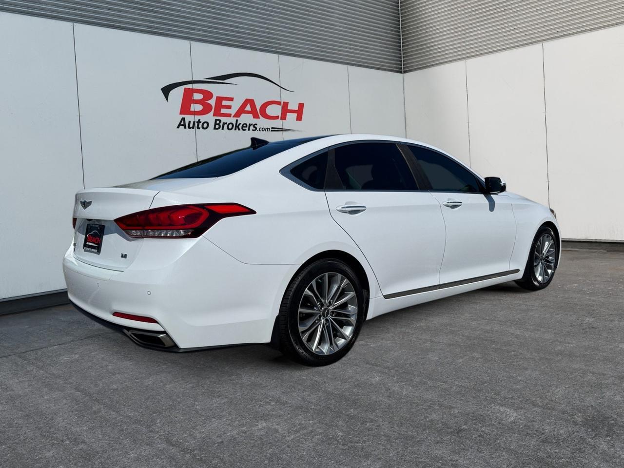 2017 Genesis G80 3.8L, HEATED & COOLED SEATS, SUNROOF, ADJUSTABLE PEDALS, MEMORY DRIVER SEAT, KEYLESS ENTRY & START, CLEAN CARFAX, DONT MISS OUT ON THIS LUXURY SEDAN!!! Norfolk VA