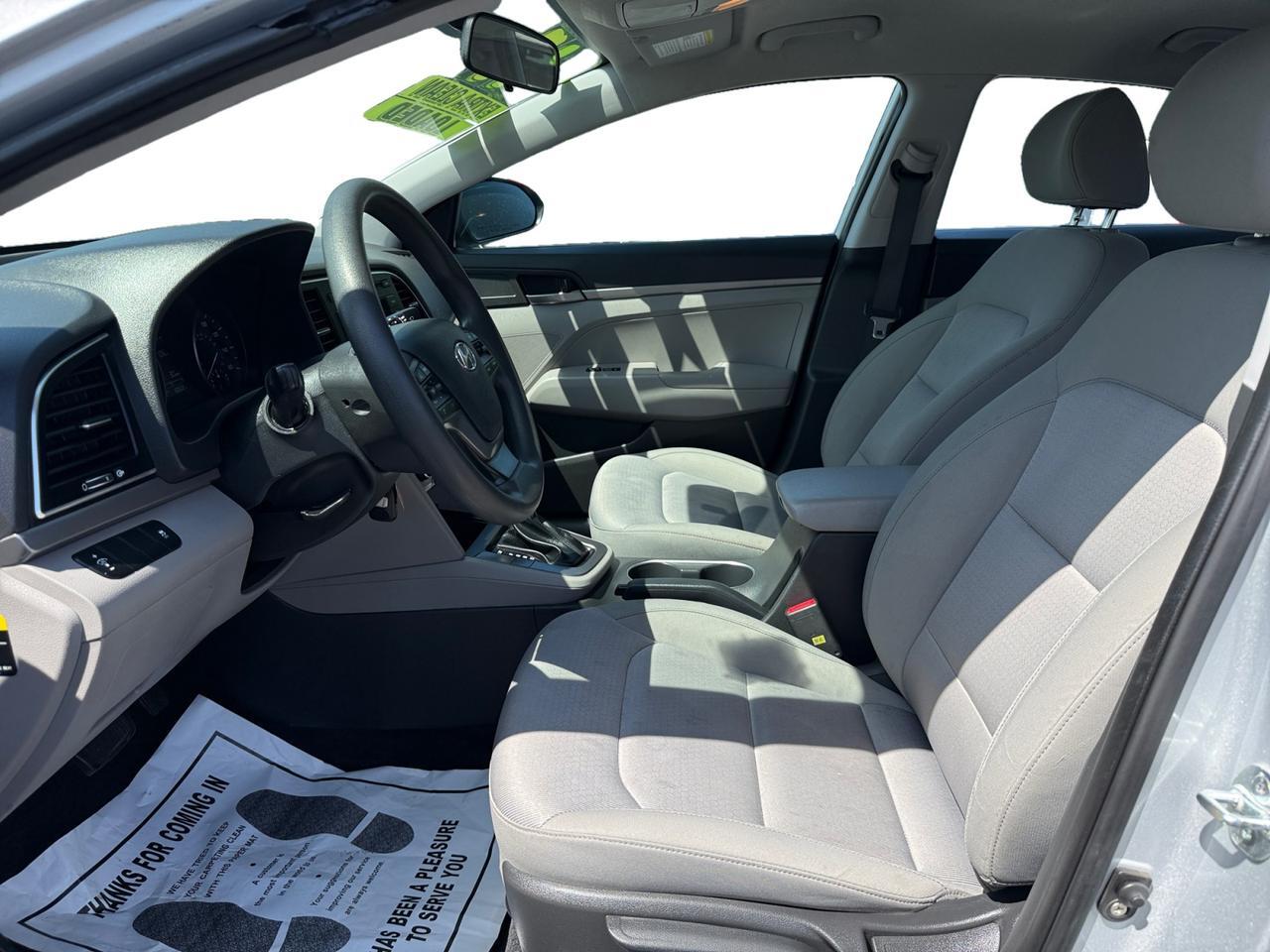 2017 HYUNDAI ELANTRA LIMITED; SE Kansas City MO