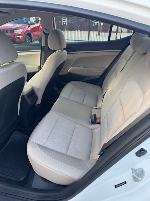 2017 HYUNDAI ELANTRA SE Grand Prairie TX
