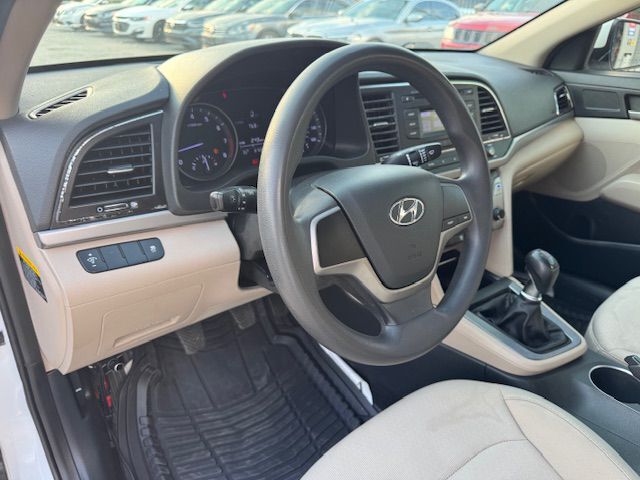 2017 HYUNDAI ELANTRA SE Grand Prairie TX