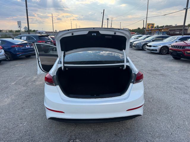 2017 HYUNDAI ELANTRA SE Grand Prairie TX