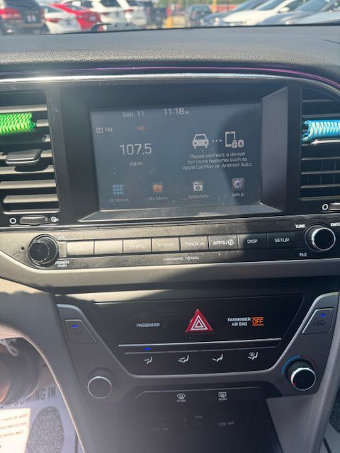 2017 HYUNDAI ELANTRA SE Grand Prairie TX