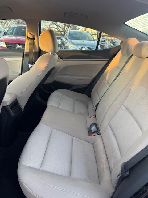 2017 HYUNDAI ELANTRA SE Grand Prairie TX