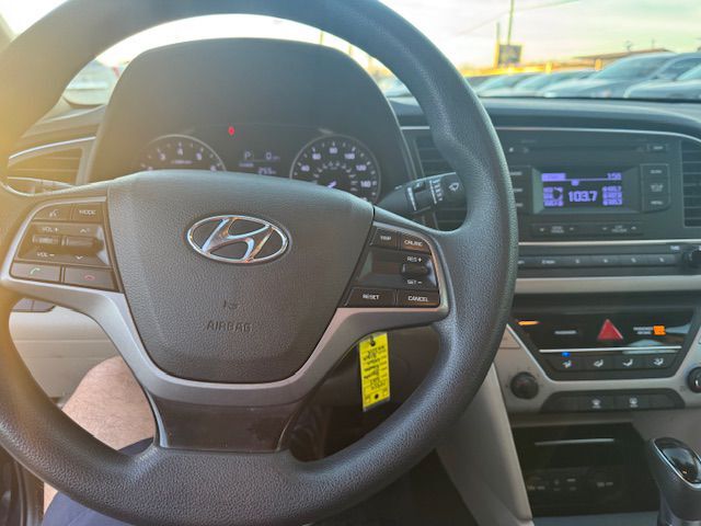 2017 HYUNDAI ELANTRA SE Grand Prairie TX